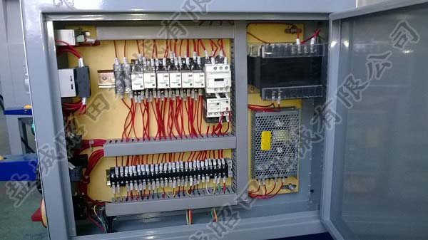 30吨自动平衡精密四柱裁断机电器柜电气元件图片